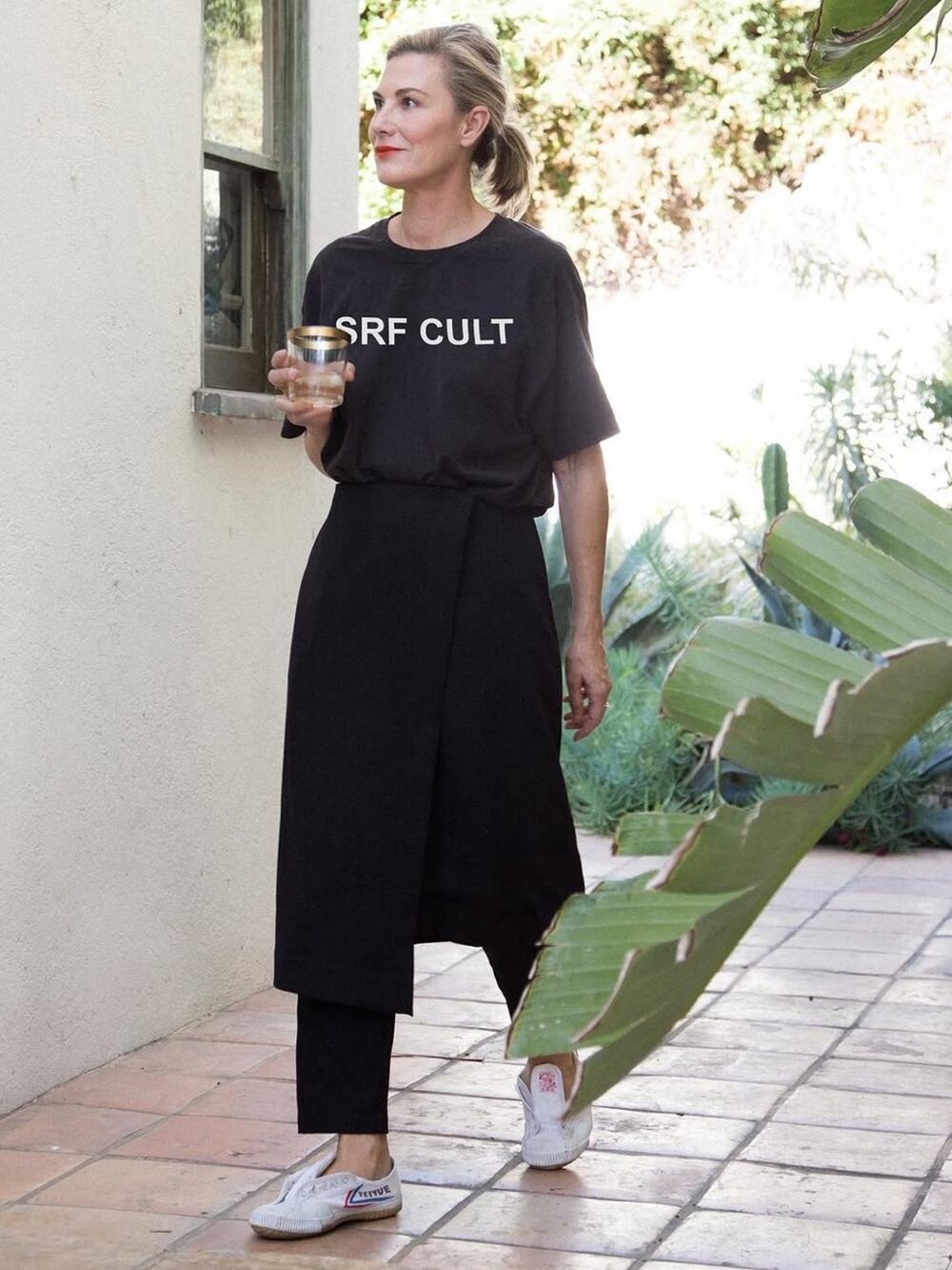 Heidi Merrick 6 wrap skirt slacks in black